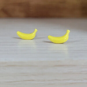 BANANA CERAMIC STUD EARRINGS